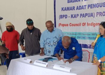 Dewan Pendiri Kamar Adat Pengusaha Papua Se-Tanah Papua  Damaikan Dualisme KAPP Kubu Godlief Baransano dan Kubu Mussa Haluk