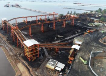 Dorong Green Mining, PLN Salurkan 23.040 Unit REC PT Borneo Indobara