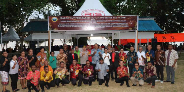 Bupati Supiori : Perayaan HUT Pekabaran Injil di Maudori Ke-118 Bukan Sekedar Seremonial, Tetapi Momentum Mengenang Para Penginjil dan Ungkapan Syukur