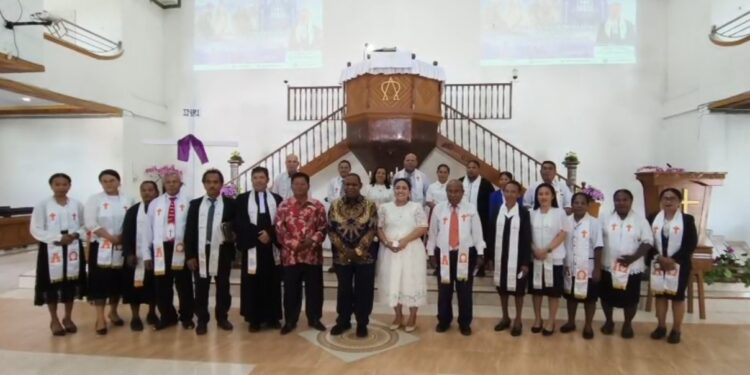 Halaman GKI Zoar Abeale Sentani Rampung, Persembahan Keluarga Bupati Yonas Kenelak