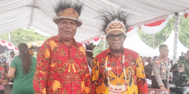 Sosok Bupati Keerom Piter Gusbager Patut Diteladani