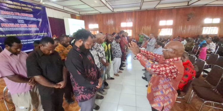 Musyawarah Ke-IV Ikatan Keluarga Woso Suku Hupla, Menghasilkan Kader Kader Terbaik IKWSH dan Dilantik Oleh Ketua Wilayah GIDI,Pdt,Demas Walle,S.Th
