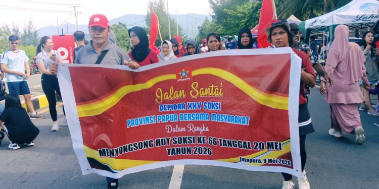 SOKSI Papua Gelar Jalan Sehat Menyongsong HUT Ke-66 Tahun, Sekaligus Bagi-bagi Ratusan Snak Gratis Kepada Masyarakat
