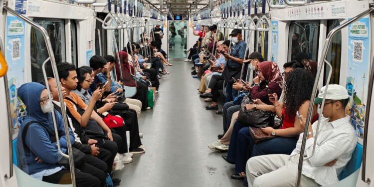 PLN Luncurkan Green Future Powered Today, Tingkatkan Pengalaman Pakai Transportasi Publik Berbasis Listrik