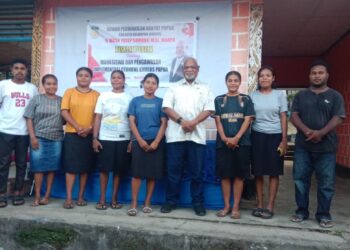 Musa Sombuk Anggota DPR Papua Kelompok Khusus Gelar Diskusi Publik Bersama Mahasiswa Asrama Biak di Jayapura