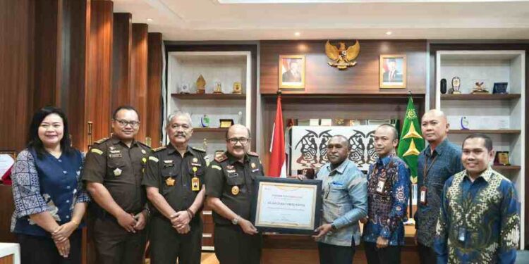 PLN UIP MPA dan Kejati Papua Pererat Kolaborasi dalam Mendukung Pembangunan Infrastruktur Ketenagalistrikan