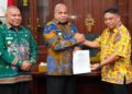 Gubernur MDF Percayakan Cristian Sohilait  Kembali PJ Sekda Provinsi Papua
