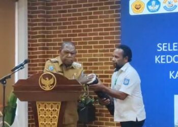 Bupati Mamberamo Tengah Yonas Kenelak, Buka Seleksi Penerimaan Mahasiswa Baru Program Kedokteran Jalur Mandiri